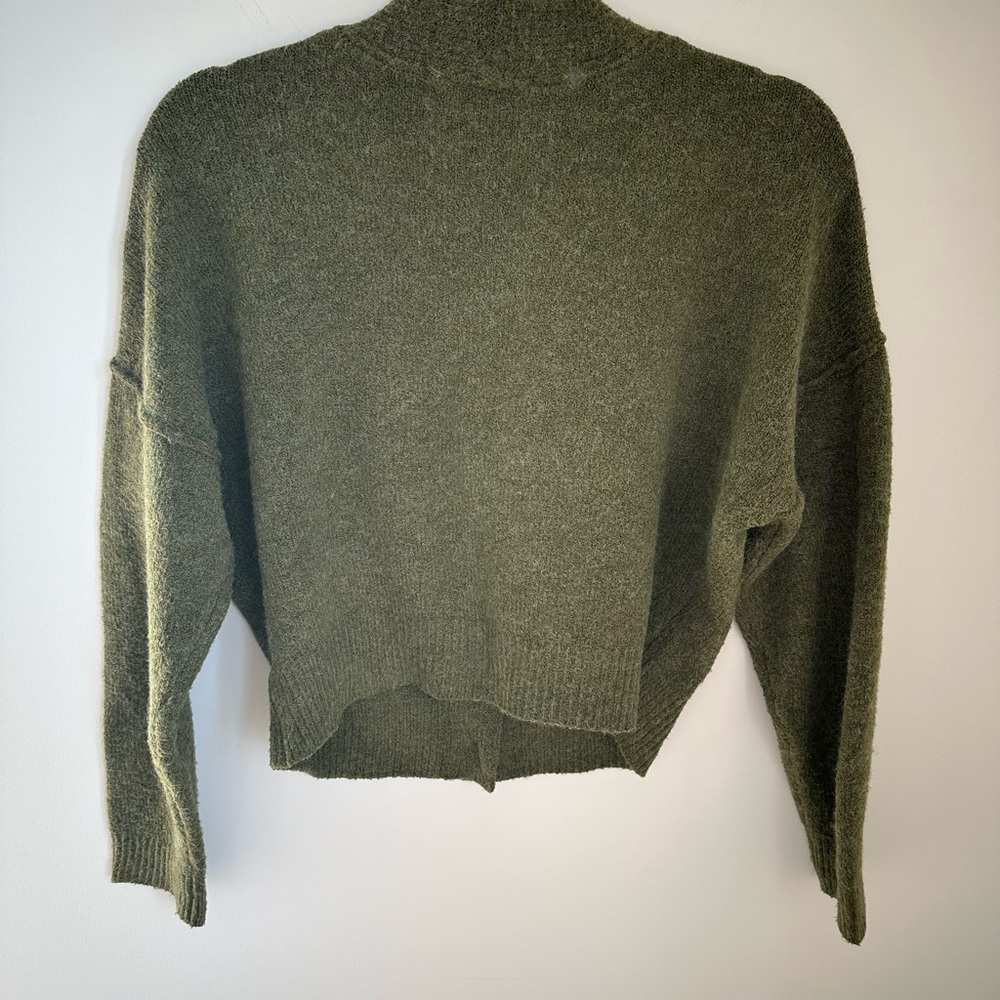 JONDIE green cardigan sweater with buttons and long sleeves. Super cozy. Small - Picture 4 of 6